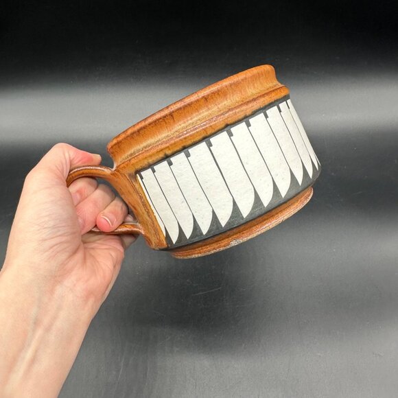 Vintage Oversized Soup Mug Artist Signed 1985 Art Pottery Geometric Brown Bowl - Picture 10 of 12